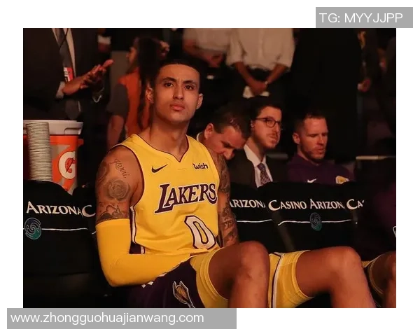 雄鹿客场挑战猛龙库兹马左脚踝受伤提前退场无缘本场比赛 雄鹿客场挑战猛龙库兹马左脚踝受伤提前退场无缘本场比赛